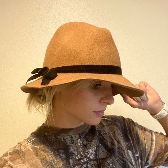 Nordstrom Accessories - Nordstrom Felt Hat